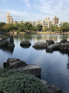 徳川園の池