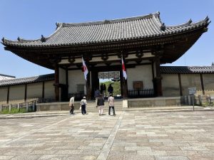 法隆寺の玄関 南大門