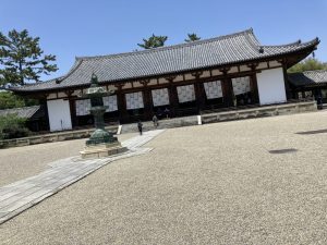 大講堂は平安時代に再建