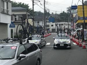 各チームのサポートカー